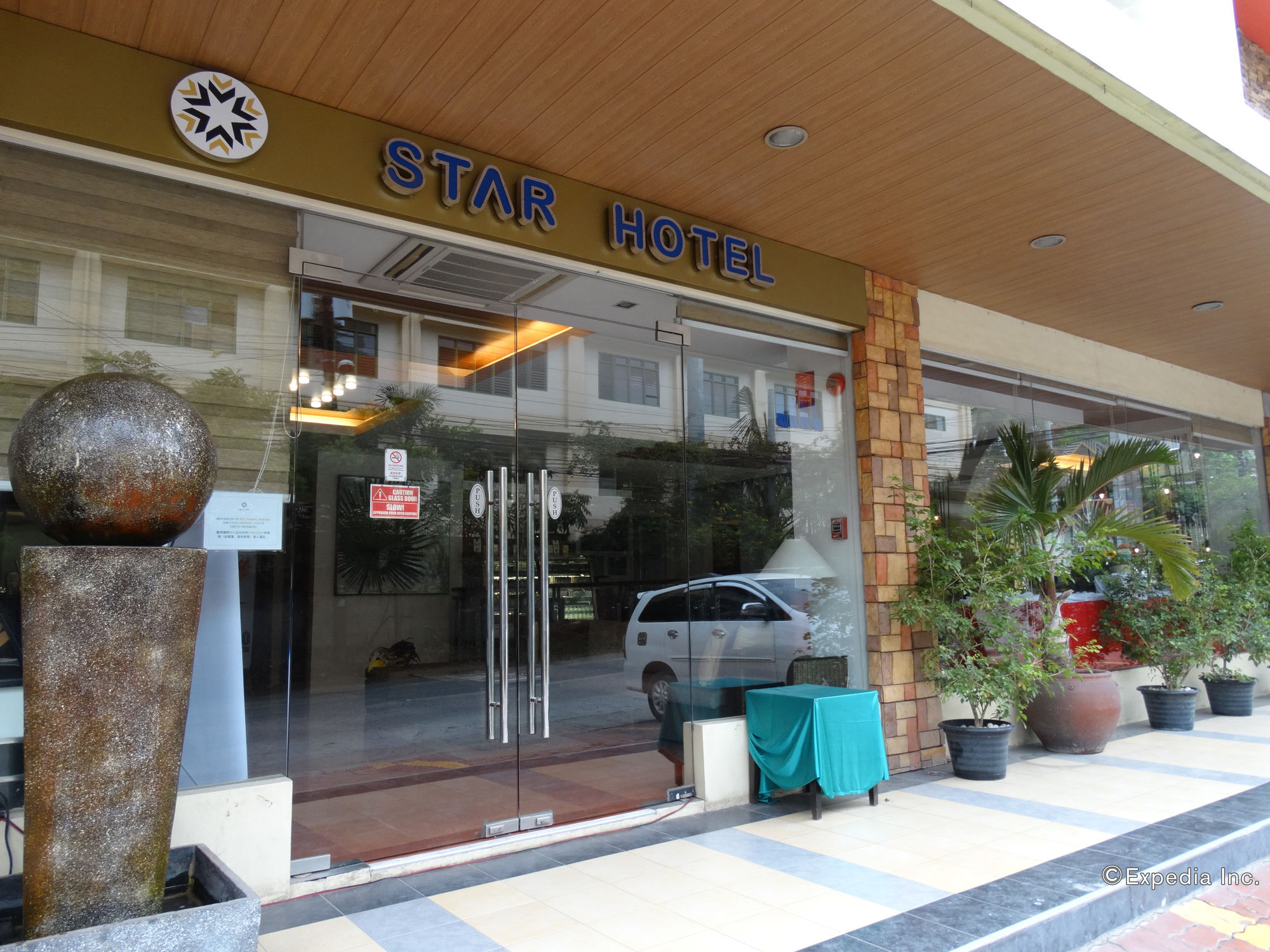 스타 호텔 Davao City 외부 사진